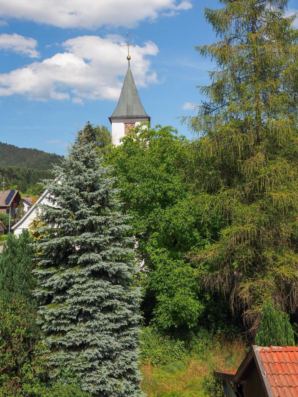 Landgasthof Zum Schwarzen Grat Isny im Allgäu Exterior foto