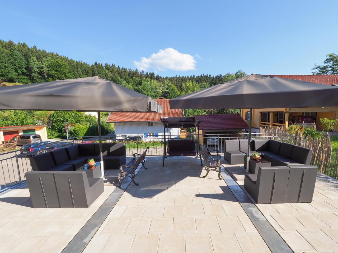 Landgasthof Zum Schwarzen Grat Isny im Allgäu Exterior foto